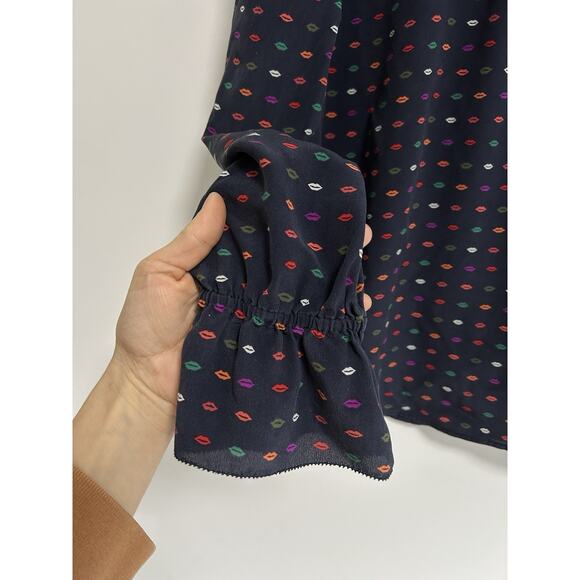 Jcrew 100% Silk Blouse Top Ruffle Navy Lips Long Sleeve Women's Size‎ 6 Split - Picture 5 of 9